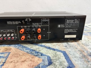 AMPLIFICADOR TECHNICS SU VZ 320
