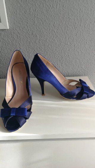 Zapatos tacón azul pavo