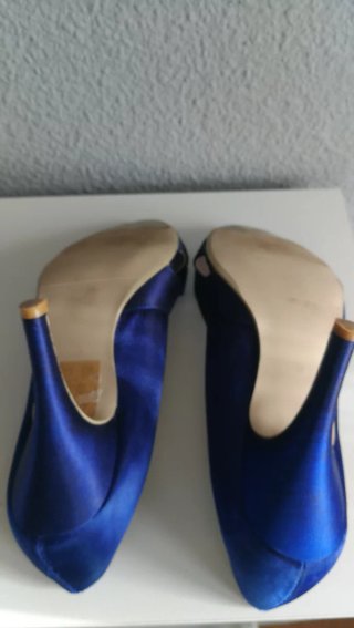 Zapatos tacón azul pavo