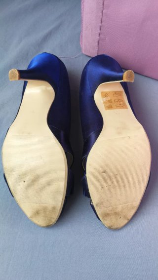 Zapatos tacón azul pavo