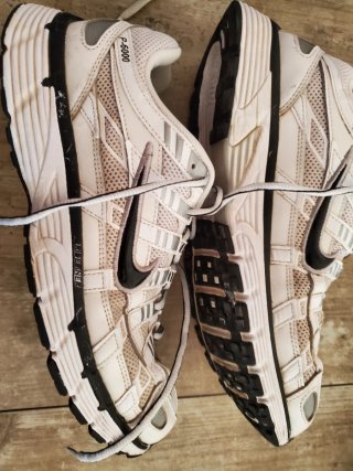 Zapatillas Nike Talla 44 Plata y Blanco