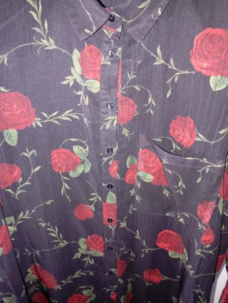 Vestido-Camisola Stradivarius flores rojas