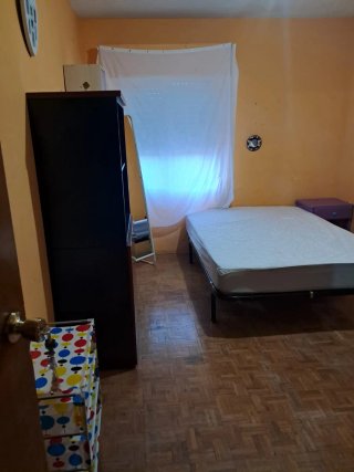 Se alquila 2 habitación para chica sola - Imagen 4