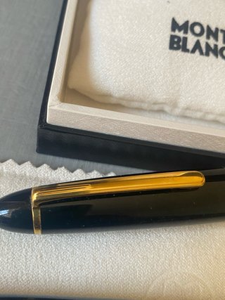 Bolígrafo Montblanc Impecable Tamaño Medio