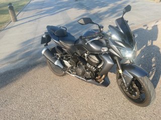 Kawasaki Z 750 Negra/Gris