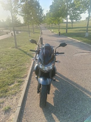 Kawasaki Z 750 Negra/Gris