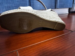 Sandalias cuña blancas Primark