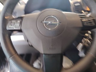 Opel Zafira 2012