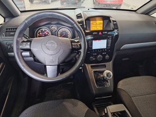 Opel Zafira 2012