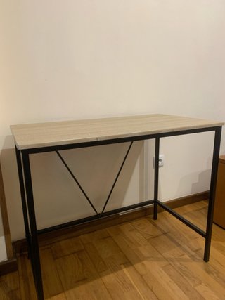 Mesa escritorio metal y madera
