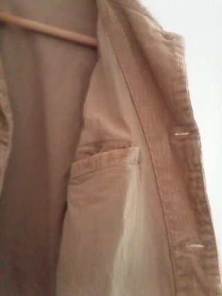Chaqueta vintage pana marrón chico. Zara
