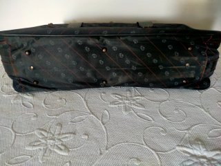 Maleta de viaje vintage negra