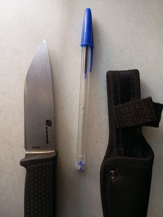 Cuchillo Outdoor Hx Negro con Funda