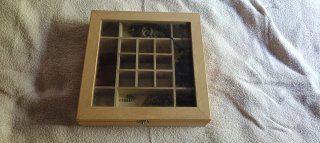 Caja organizadora de madera y cristal