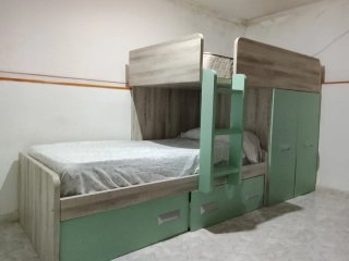Camere per ragazzi in stile treno