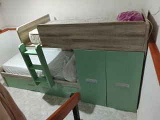 Camere per ragazzi in stile treno