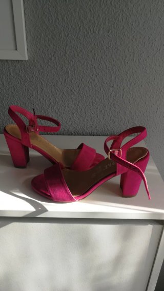 Sandalias tacón rosa