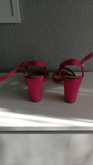 Sandalias tacón rosa