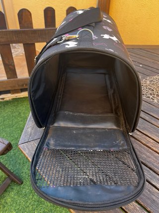 Transportín para mascotas con diseño de perros