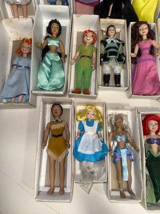 Colección 29 Muñecas Porcelana Disney Antiguas