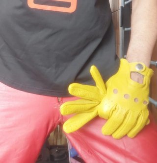 Guanti in pelle gialli capretto Tg M
