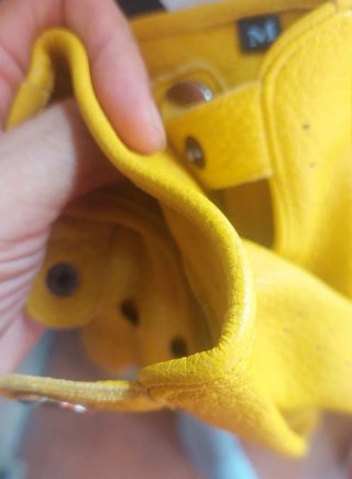 Guanti in pelle gialli capretto Tg M