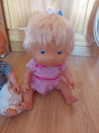 Muñecos bebé niño y niña