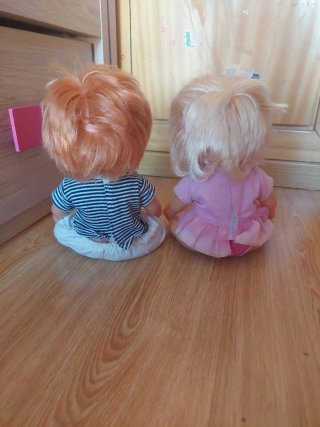 Muñecos bebé niño y niña