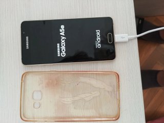 Cambio un iPhone 12, 11 o 15 per questo cellulare Samsung Galaxy A50