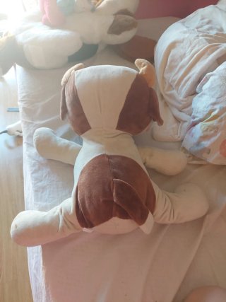 Peluche de perro grande