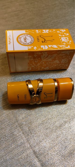 Perfume Lattafa Yara Blanco y Dorado