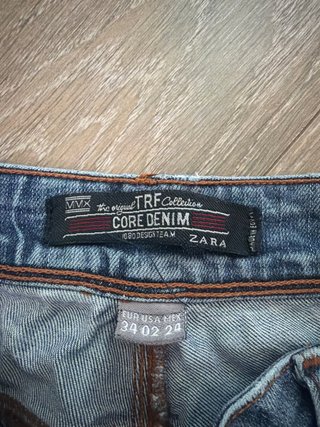 Shorts vaqueros talla 34 (equivale a una 36)