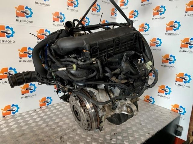 Motor Peugeot 208