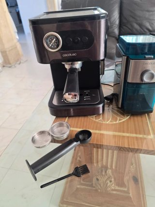Cafetera Cecotec Power Espresso 20 Pro + Molinillo
