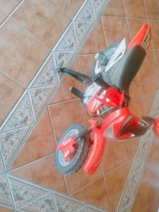 Moto Eléctrica Infantil 2-4 Años