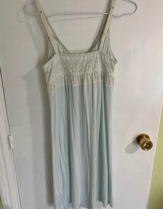 Camisón Oysho verde agua