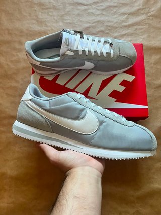 Zapatillas Nike Cortez Gris y Blanco