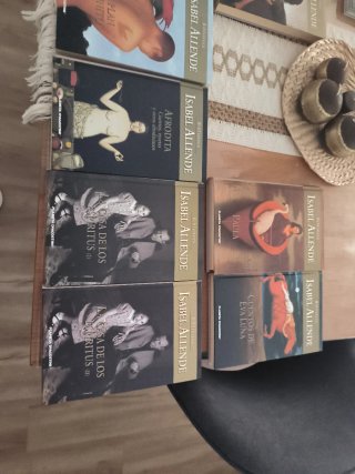 Colección libros Isabel Allende