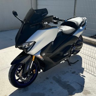 Yamaha Tmax 530 SX Akrapovic