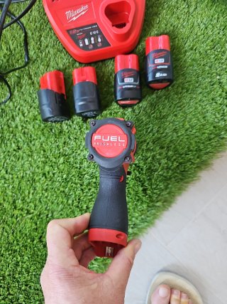 Taladro Milwaukee M12 FUEL