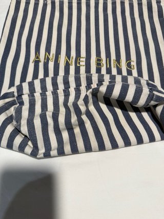 Bolso Anine Bing rayas azul y blanco