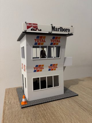 Edifício Pitlane 1:32