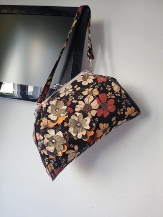 Bolso de mano floral