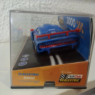 Scalextric Porsche 911 GT1 Millennium 2000