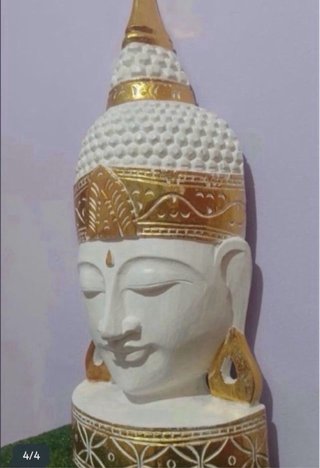 CABEZA DECORATIVA BUDA COLOR BLANCA Y ORO