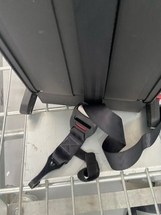 Silla coche Isofix roja y negra