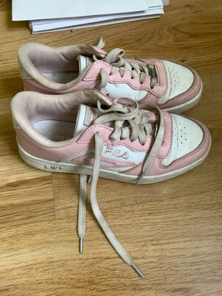 Sandalias y zapatillas Fila niña talla 34