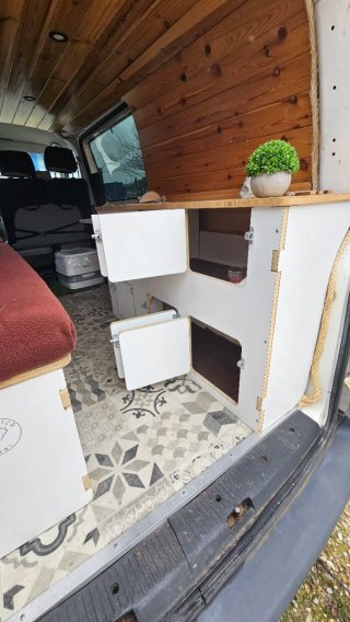Camper Volkswagen Transporter T5 2006