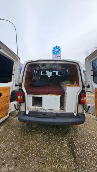 Camper Volkswagen Transporter T5 2006