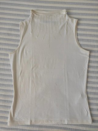 Camiseta Cortefiel sin mangas con lentejuelas